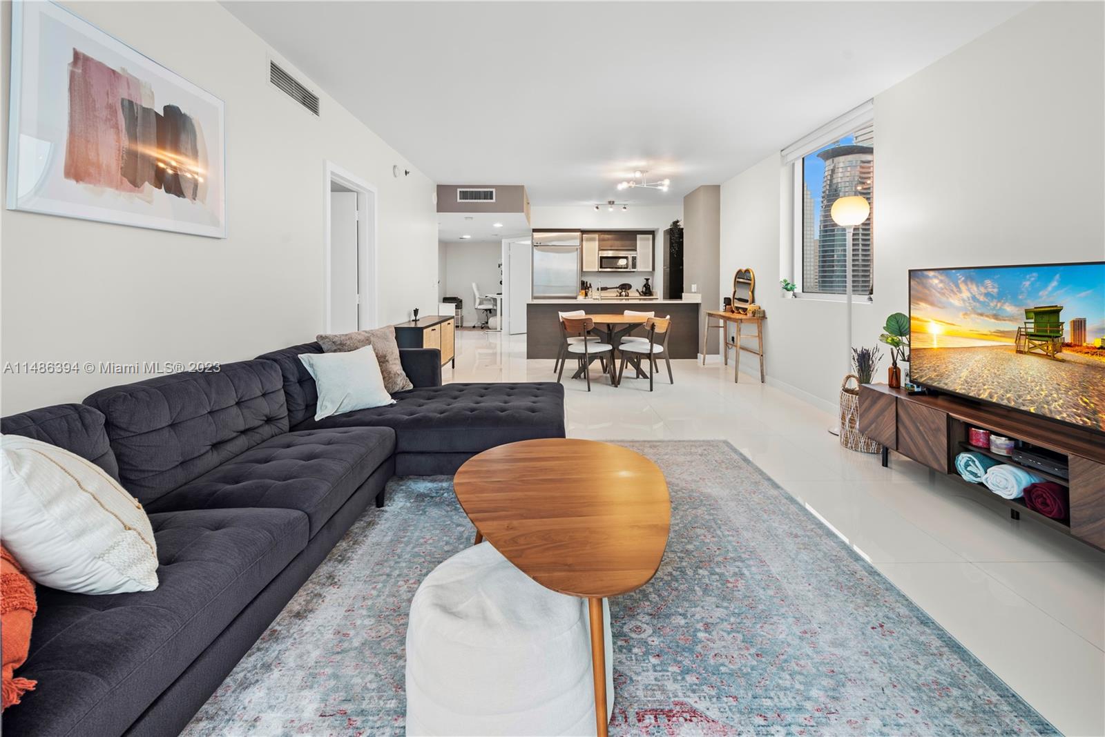 55 SE 6th St # 3310