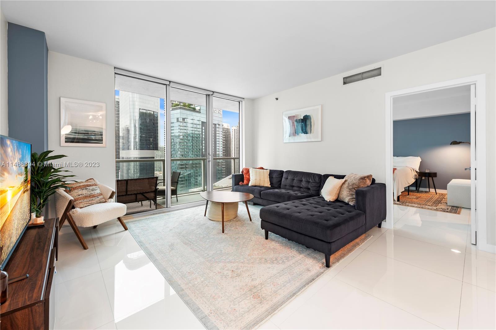 55 SE 6th St # 3310