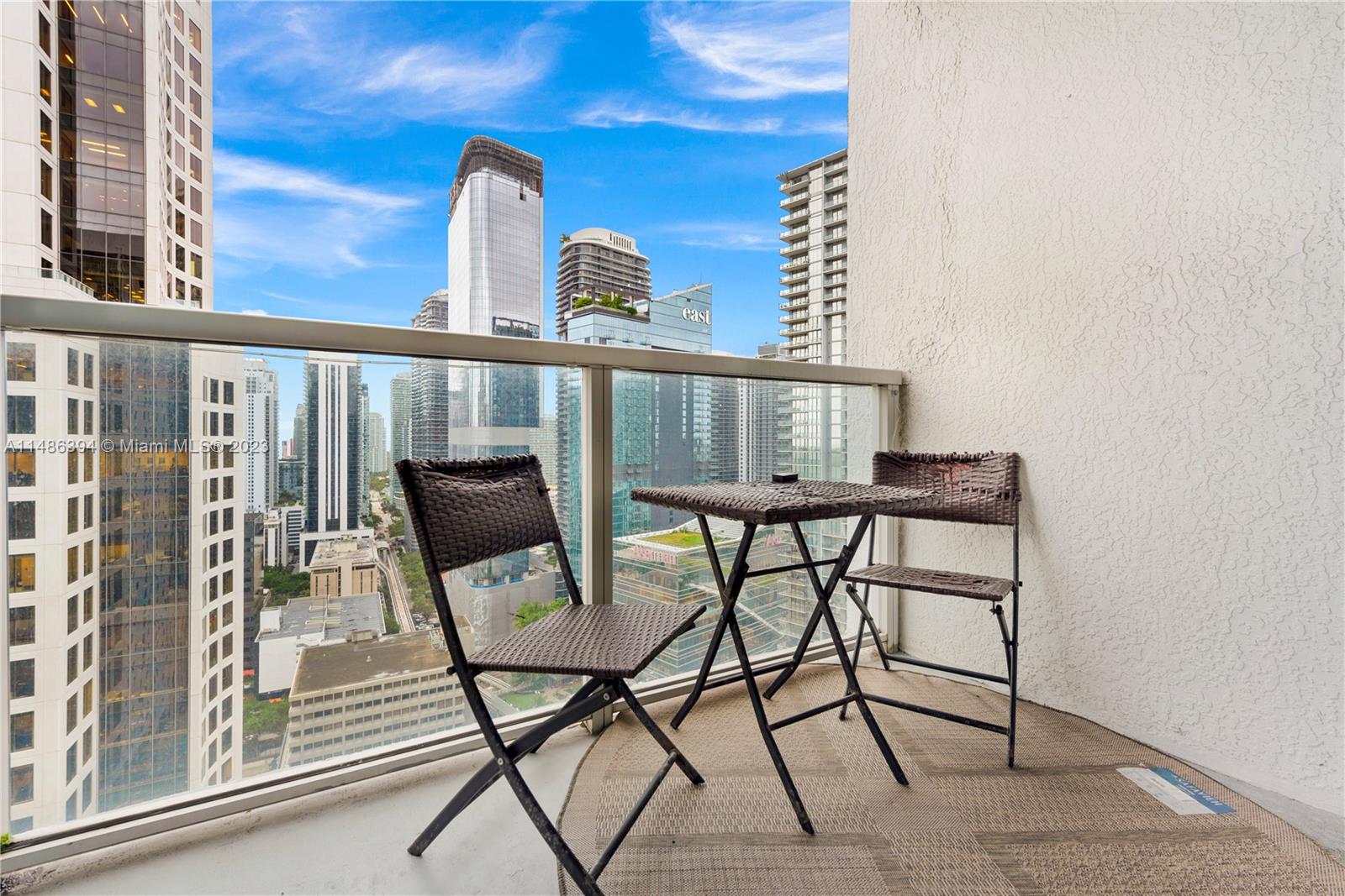 55 SE 6th St # 3310