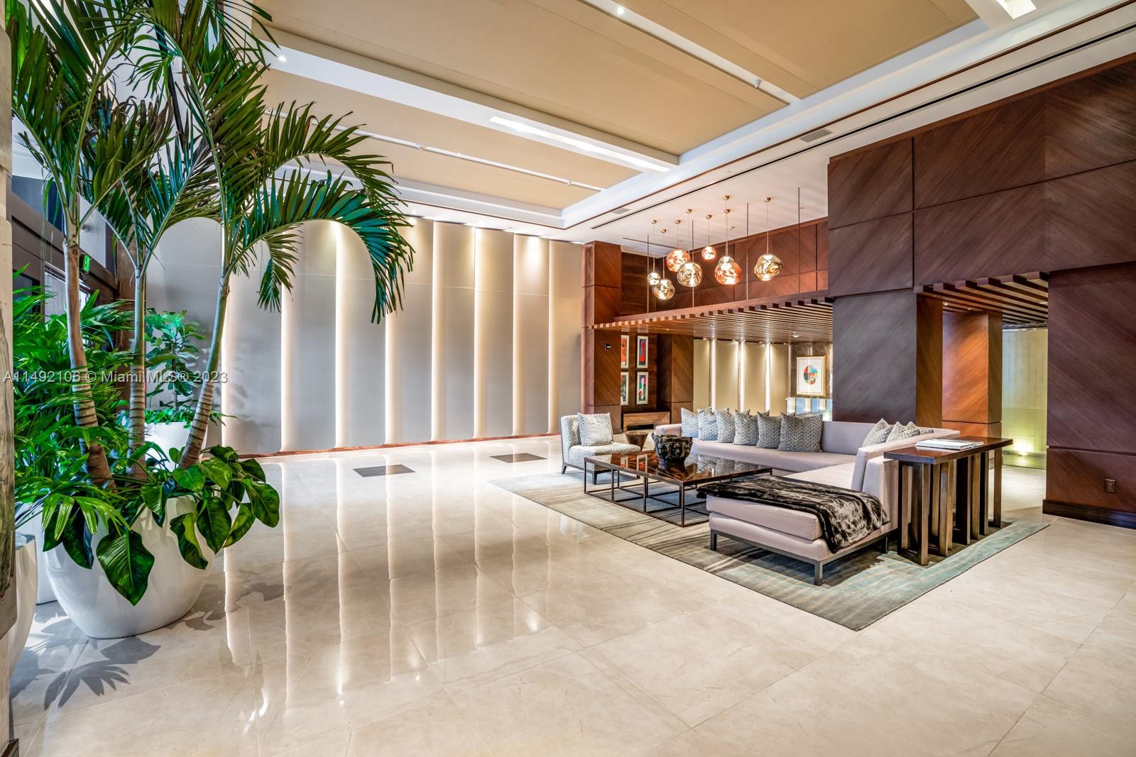 5875 Collins Ave # 1206