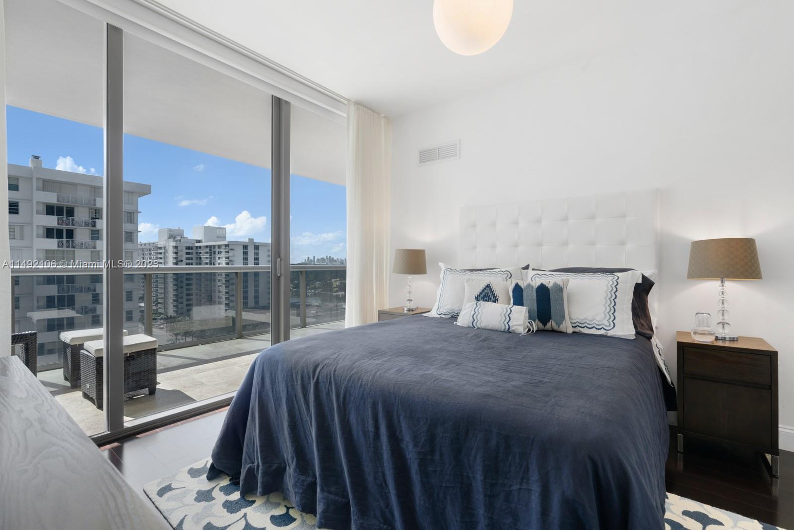 5875 Collins Ave # 1206
