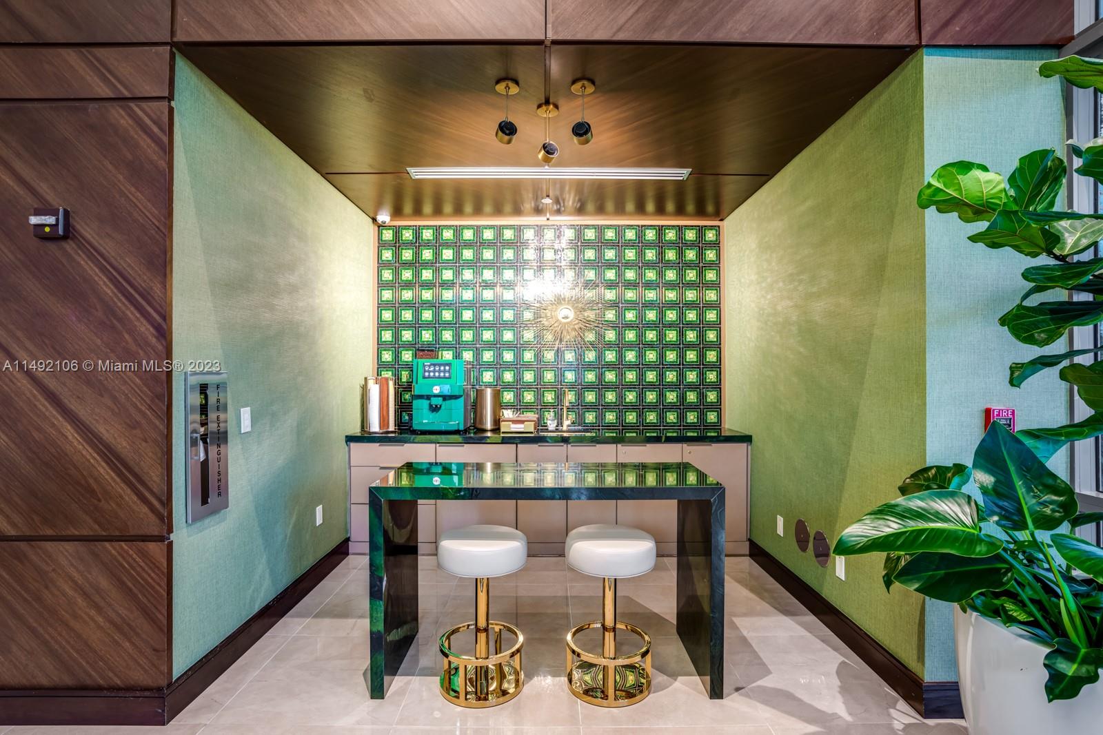 5875 Collins Ave # 1206