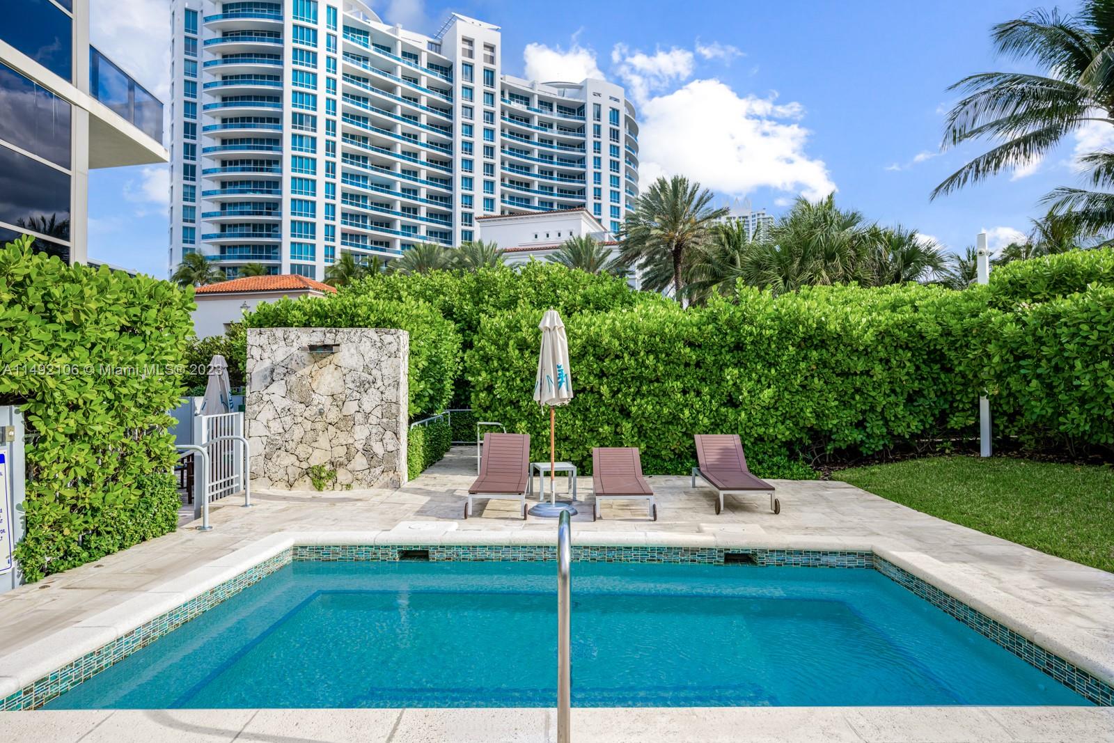 5875 Collins Ave # 1206
