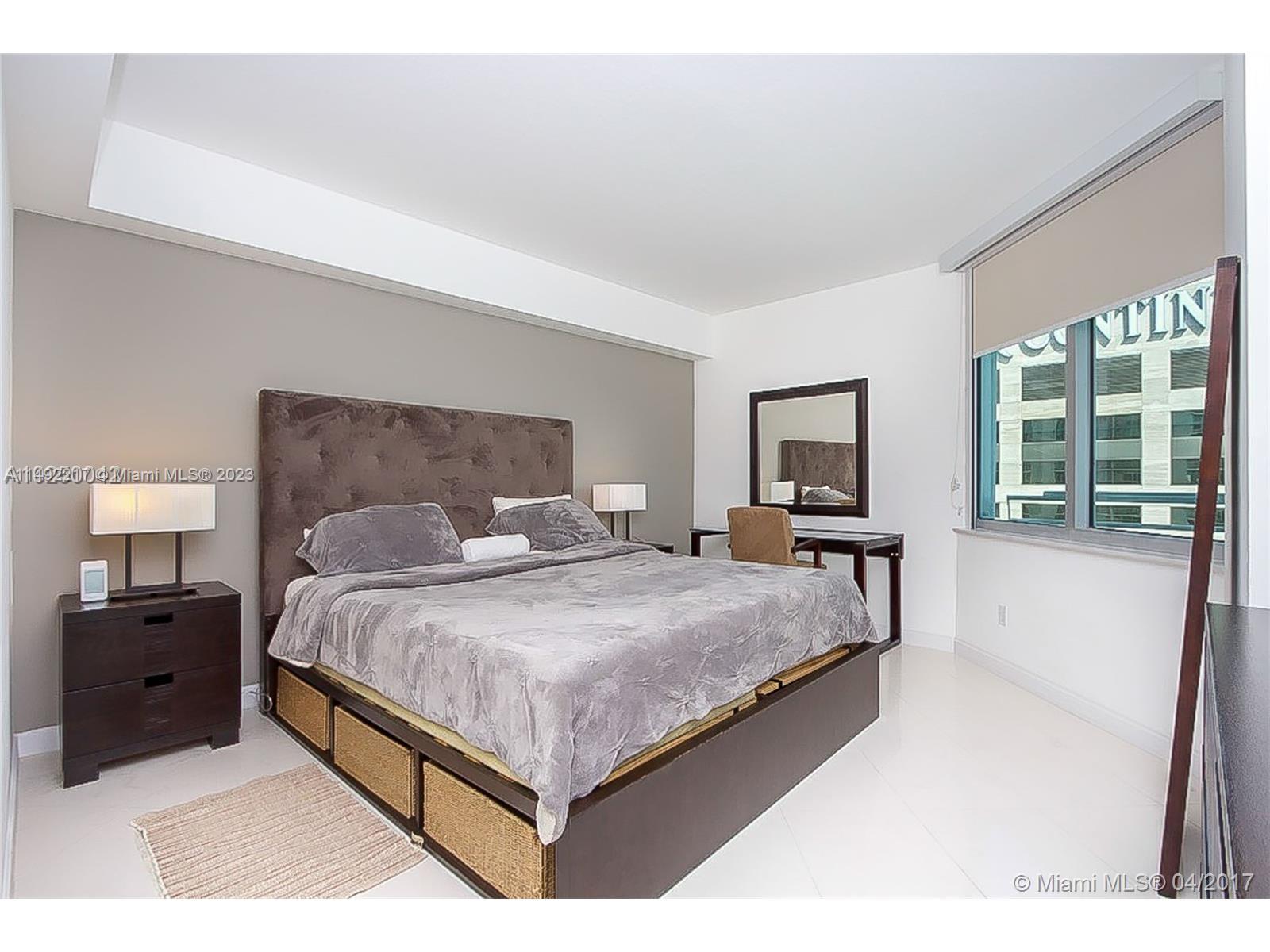 335 S BISCAYNE BL # 3408