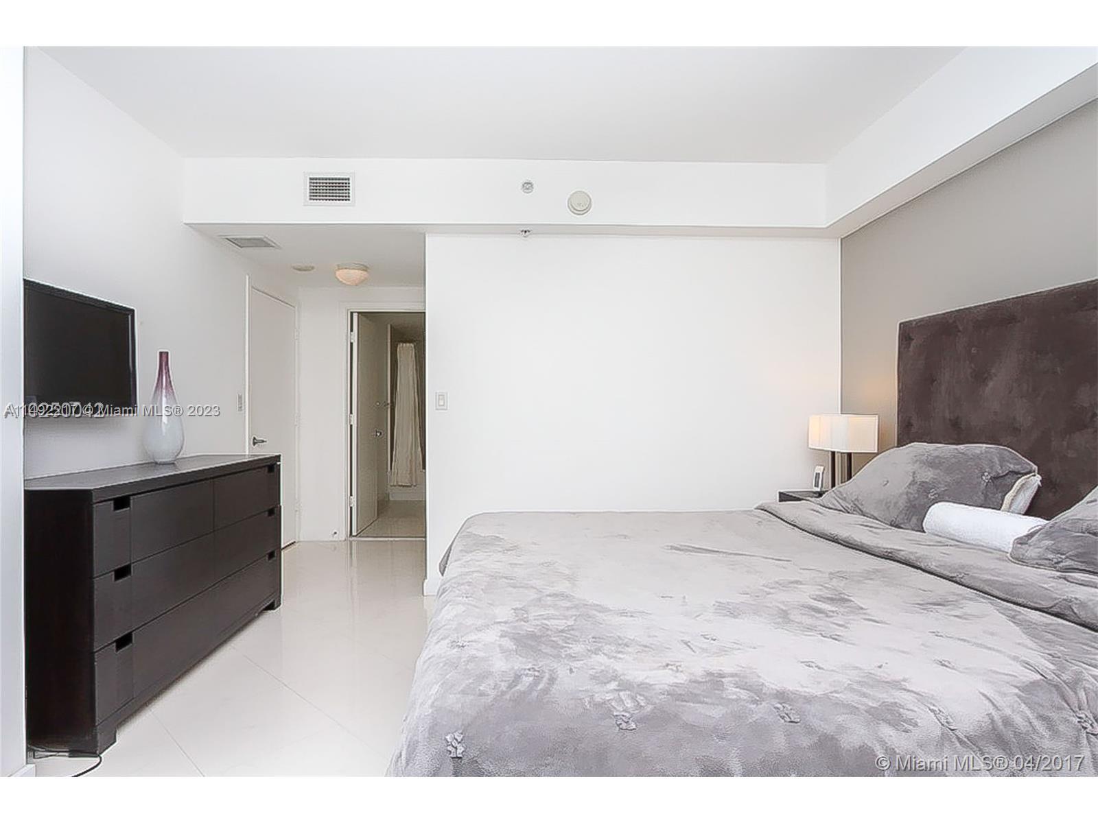 335 S BISCAYNE BL # 3408