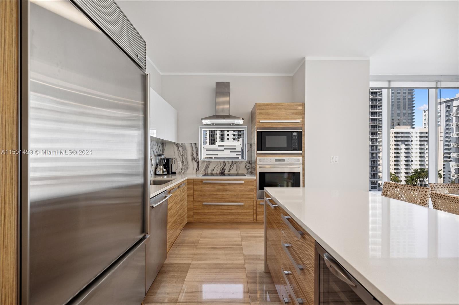 2020 N Bayshore Dr # 801