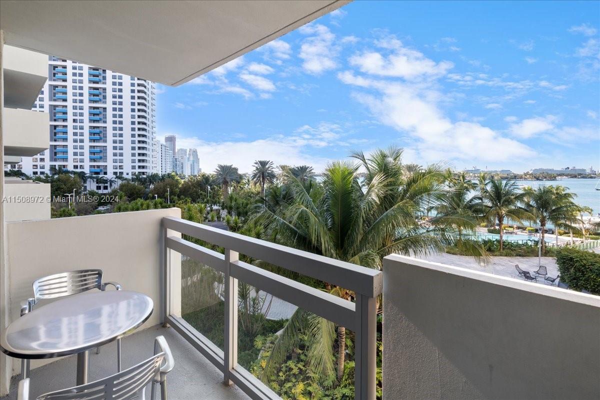 1500 Bay Rd # 422S