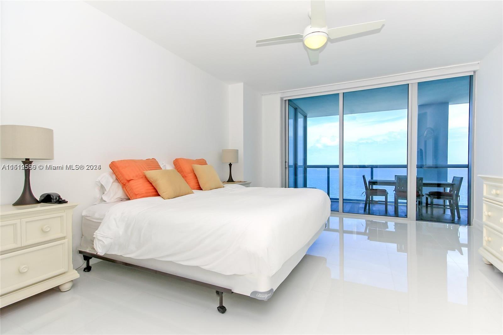 6799 Collins Ave # 1505
