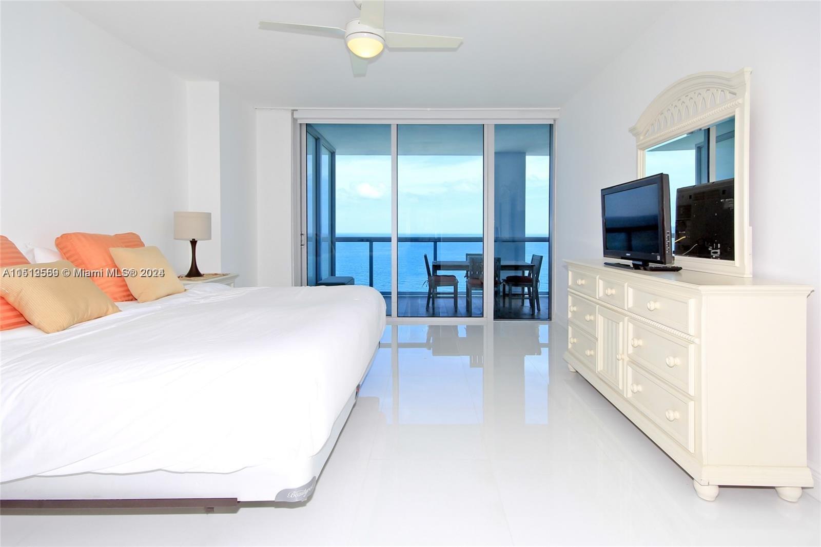 6799 Collins Ave # 1505