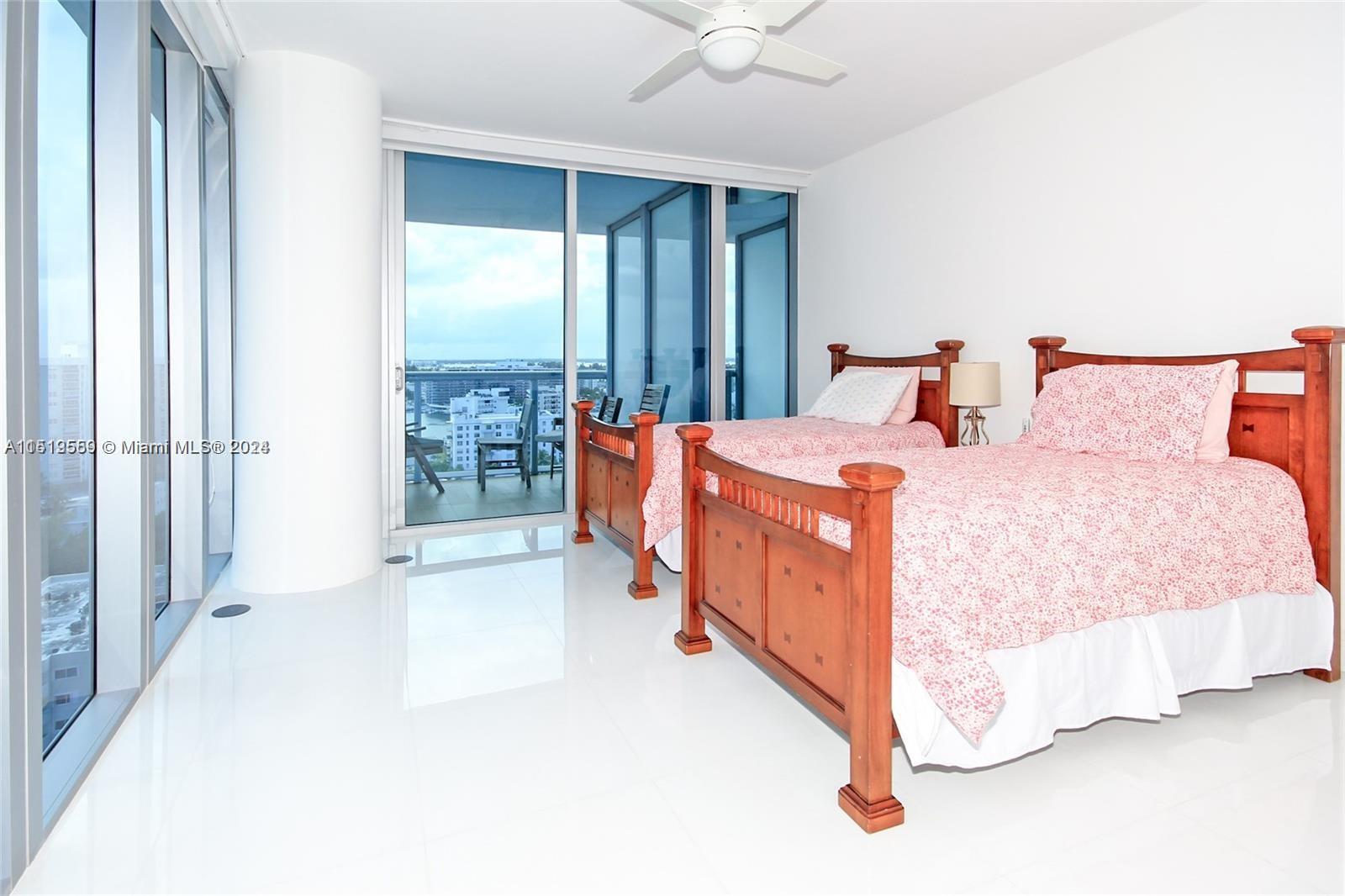 6799 Collins Ave # 1505