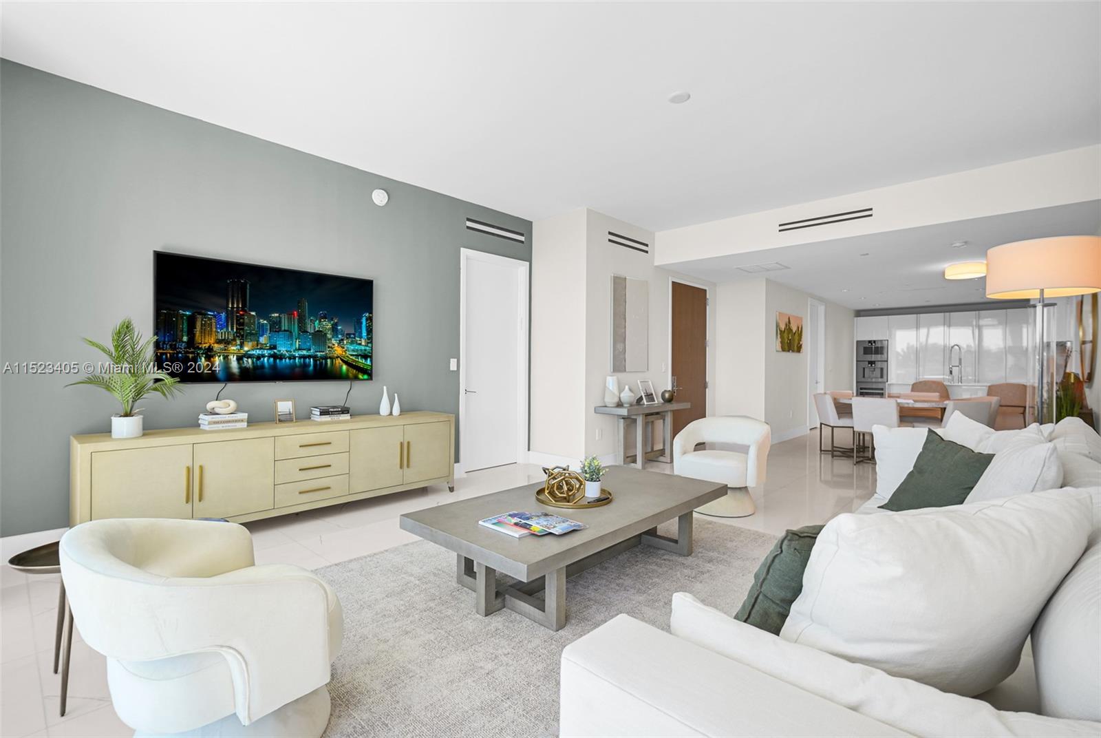 10201 Collins Ave # 305