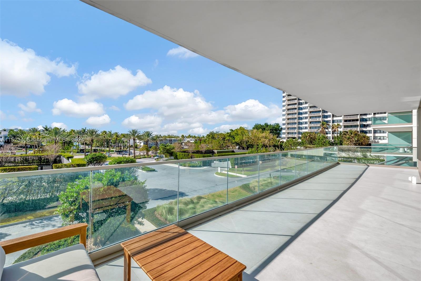 10201 Collins Ave # 305