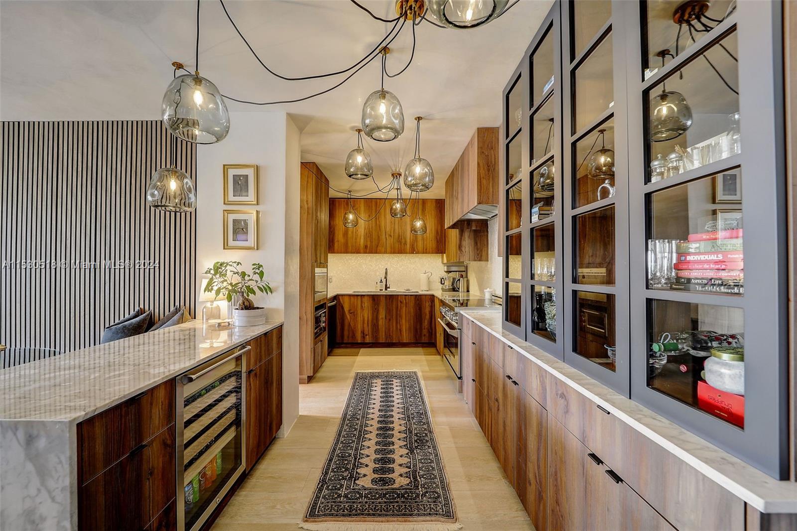 5600 Collins Avenue # 16V