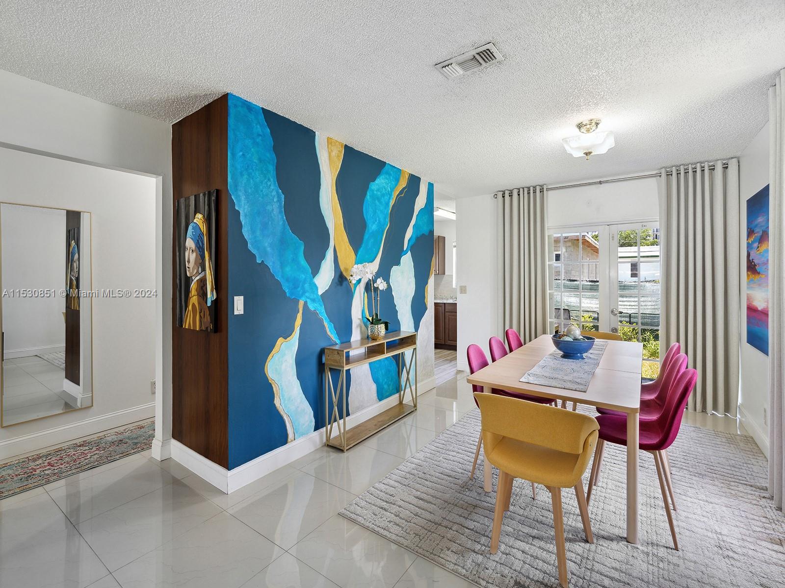 704 NW 3rd Ave