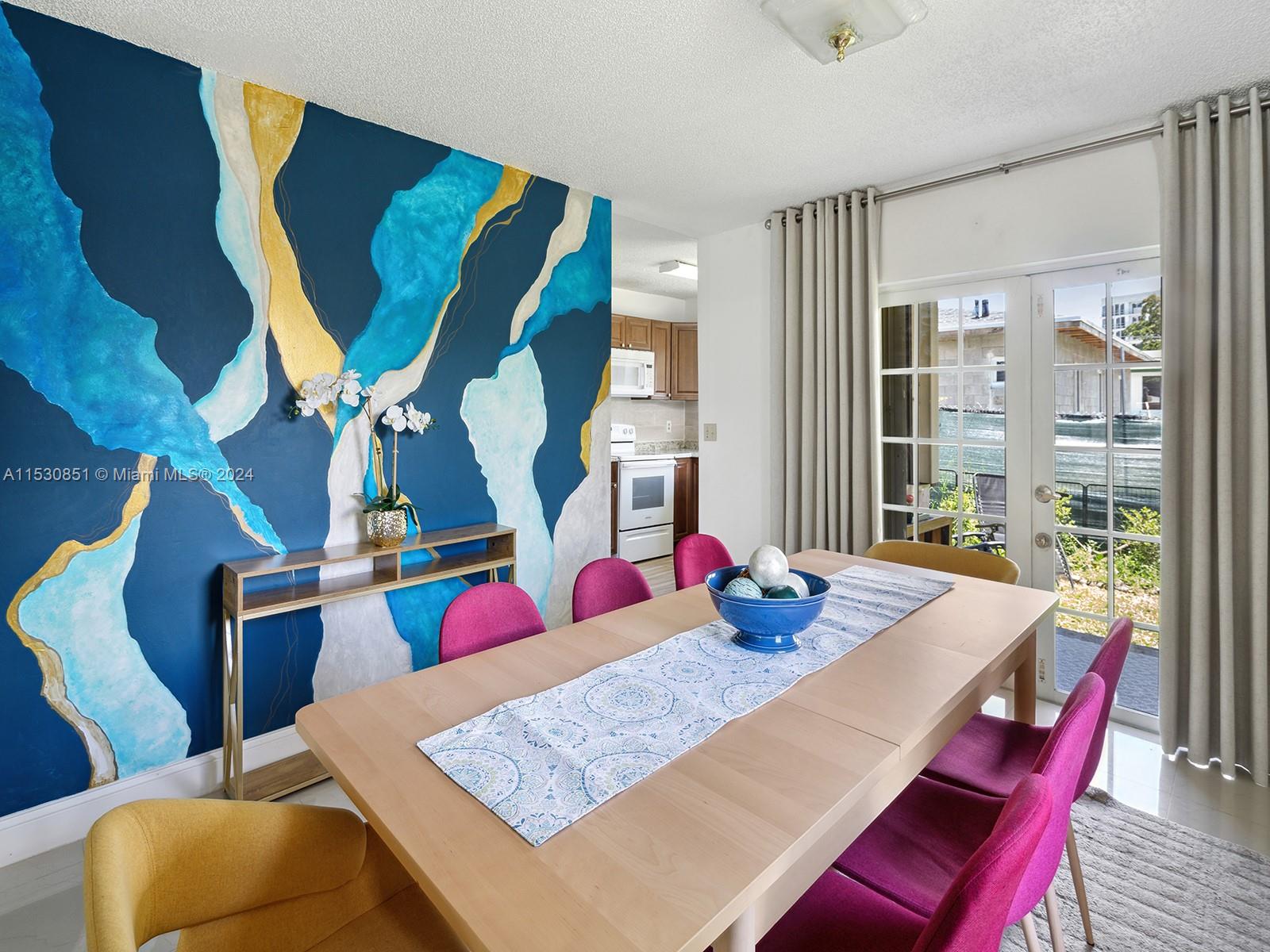 704 NW 3rd Ave