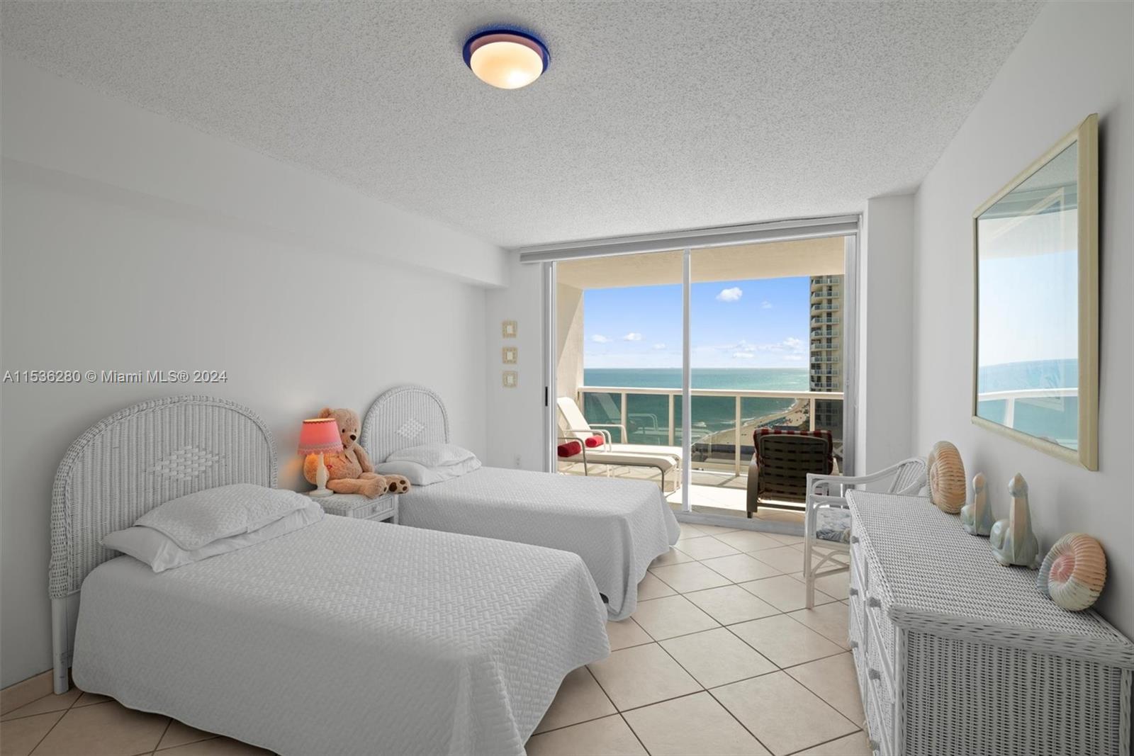 16711 Collins Ave # 1705