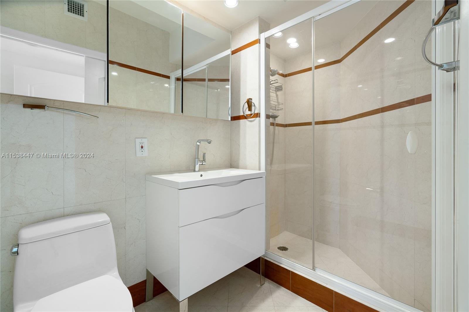 110 Washington Ave # 1624