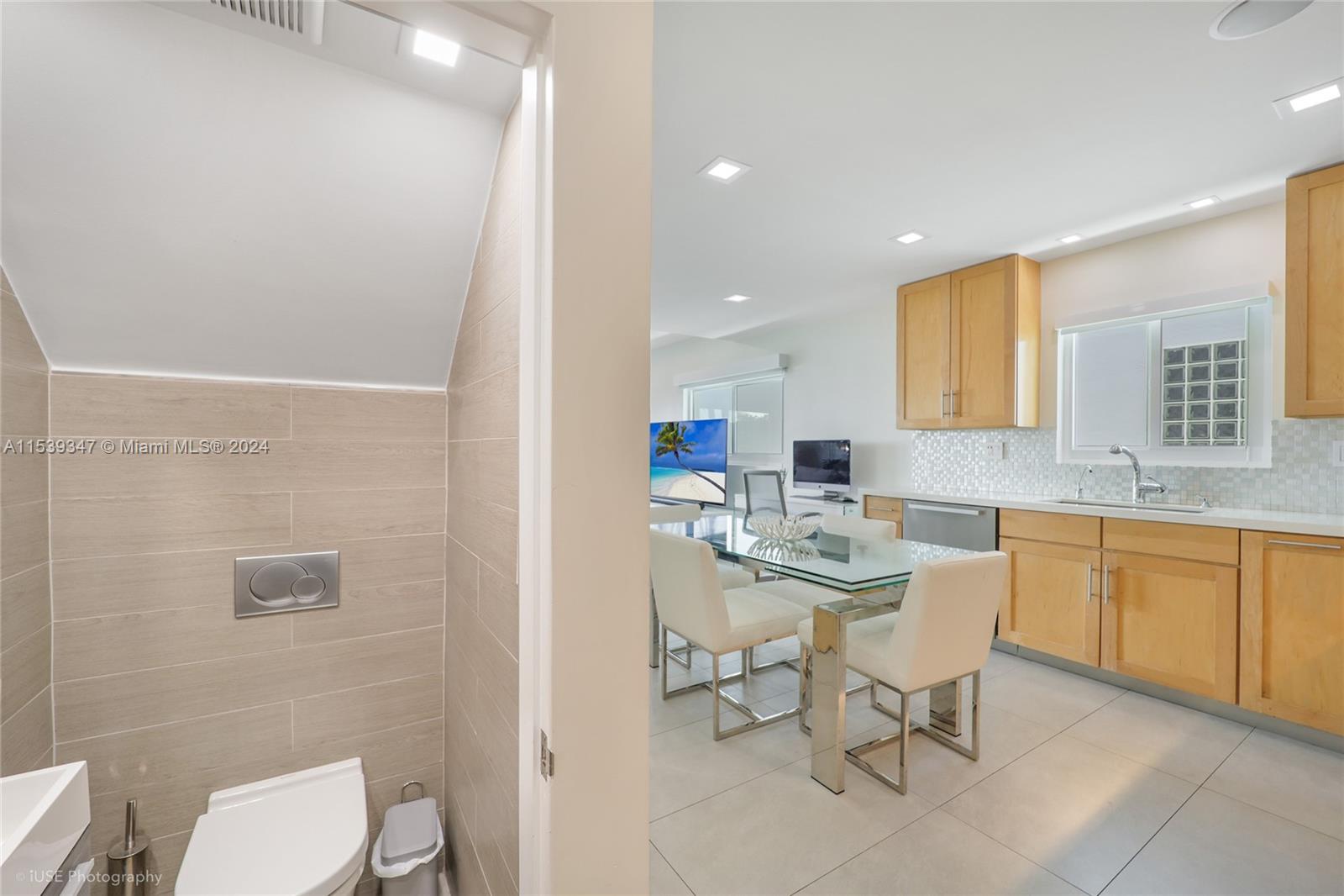 208 Jefferson Ave # 109