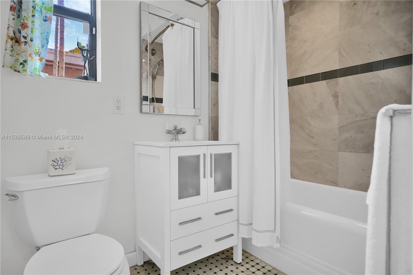 782 NE 74th St