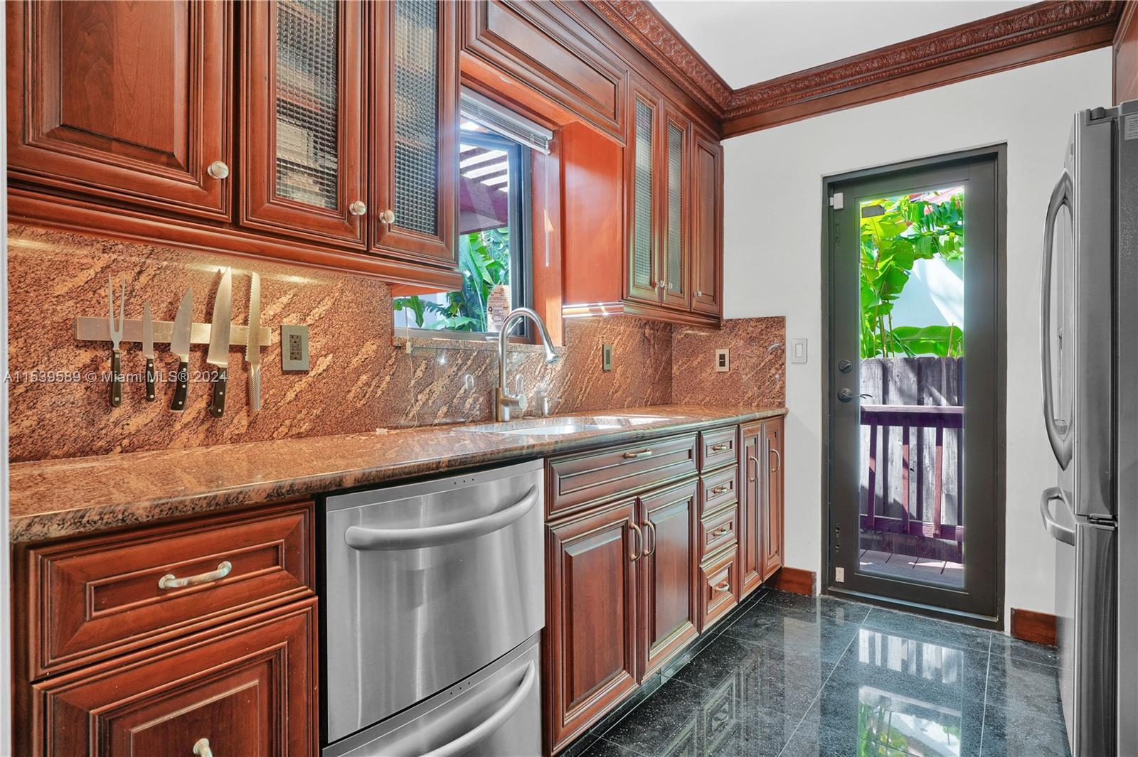 782 NE 74th St
