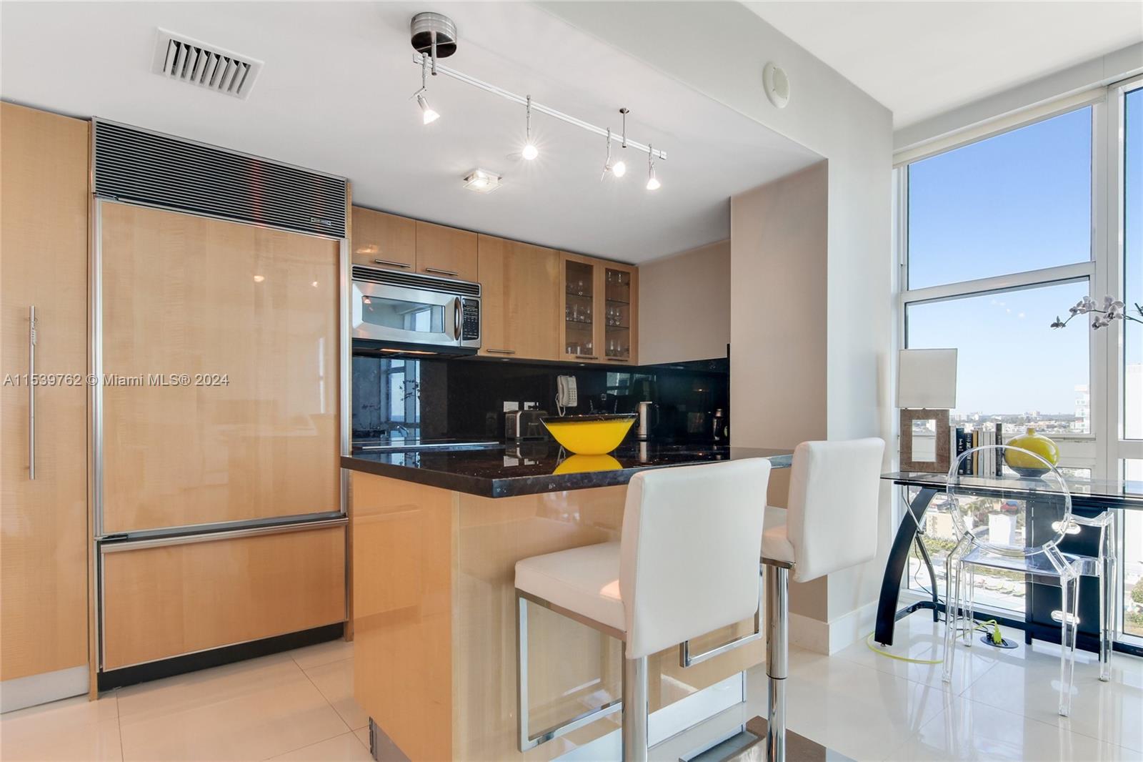 6801 Collins Ave # 1207