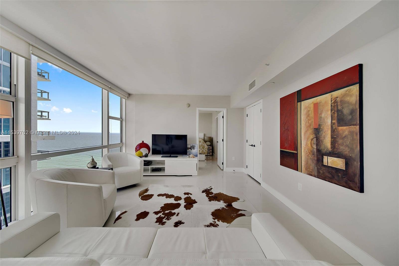 6801 Collins Ave # 1207