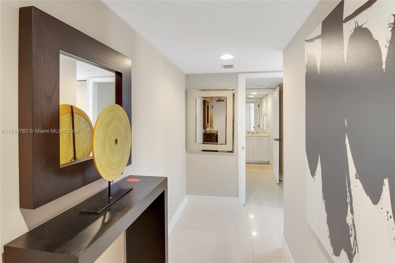 6801 Collins Ave # 1207
