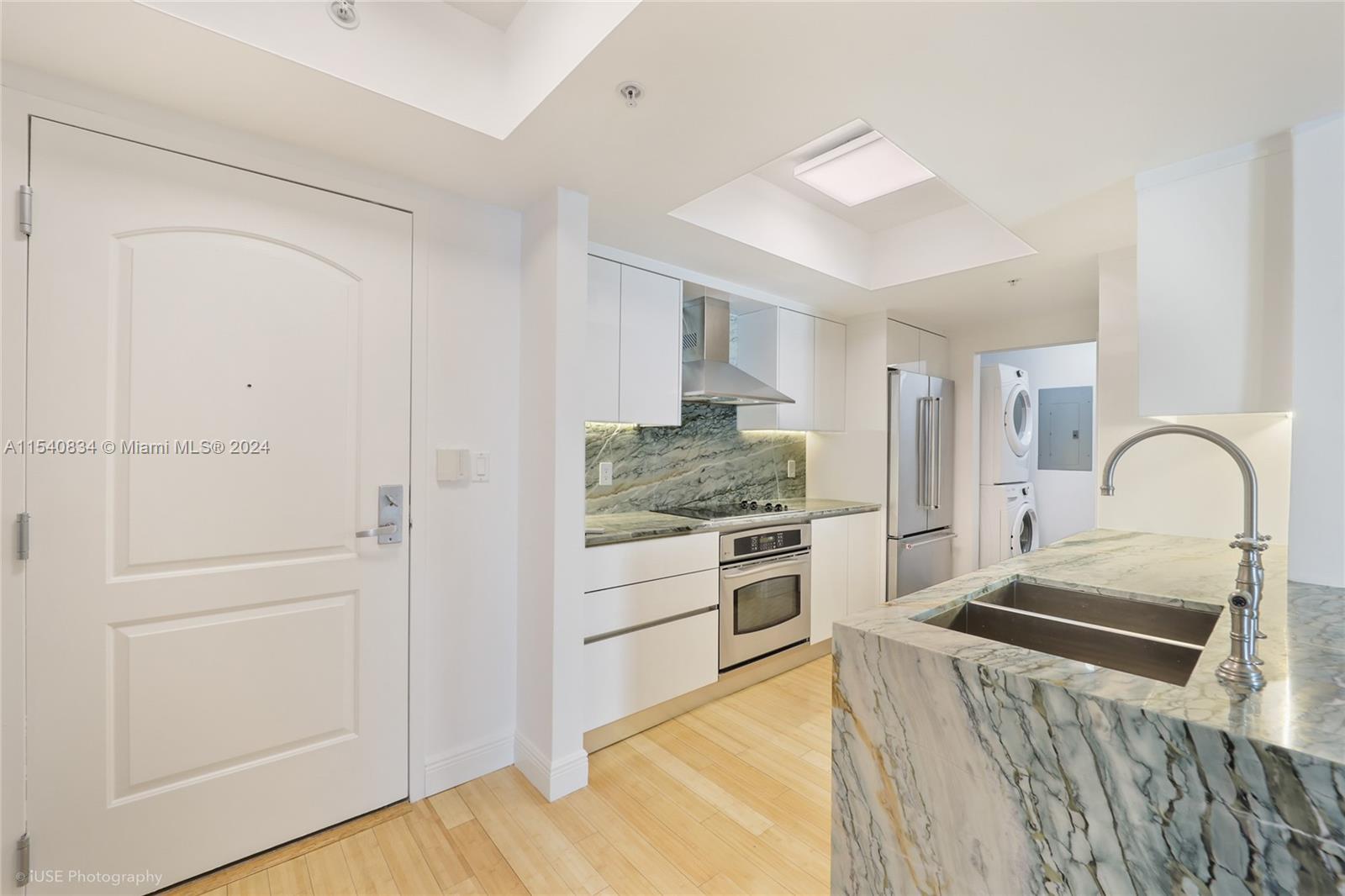 110 Washington Ave # 1414