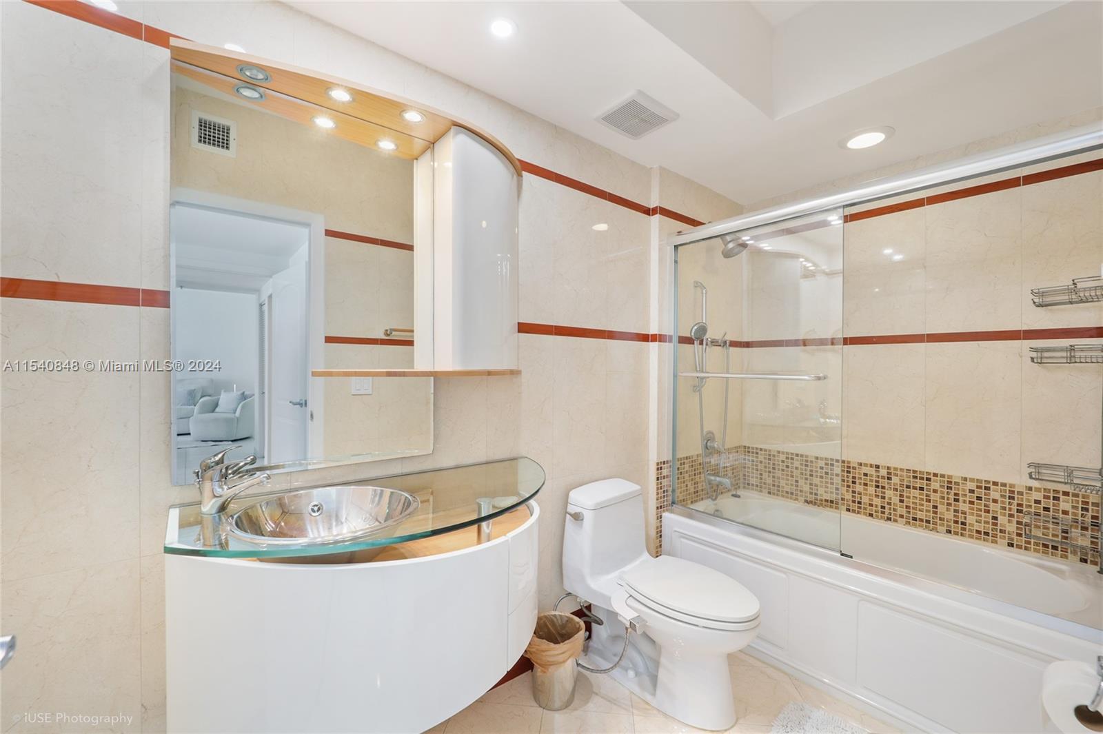 110 Washington Ave # 1823