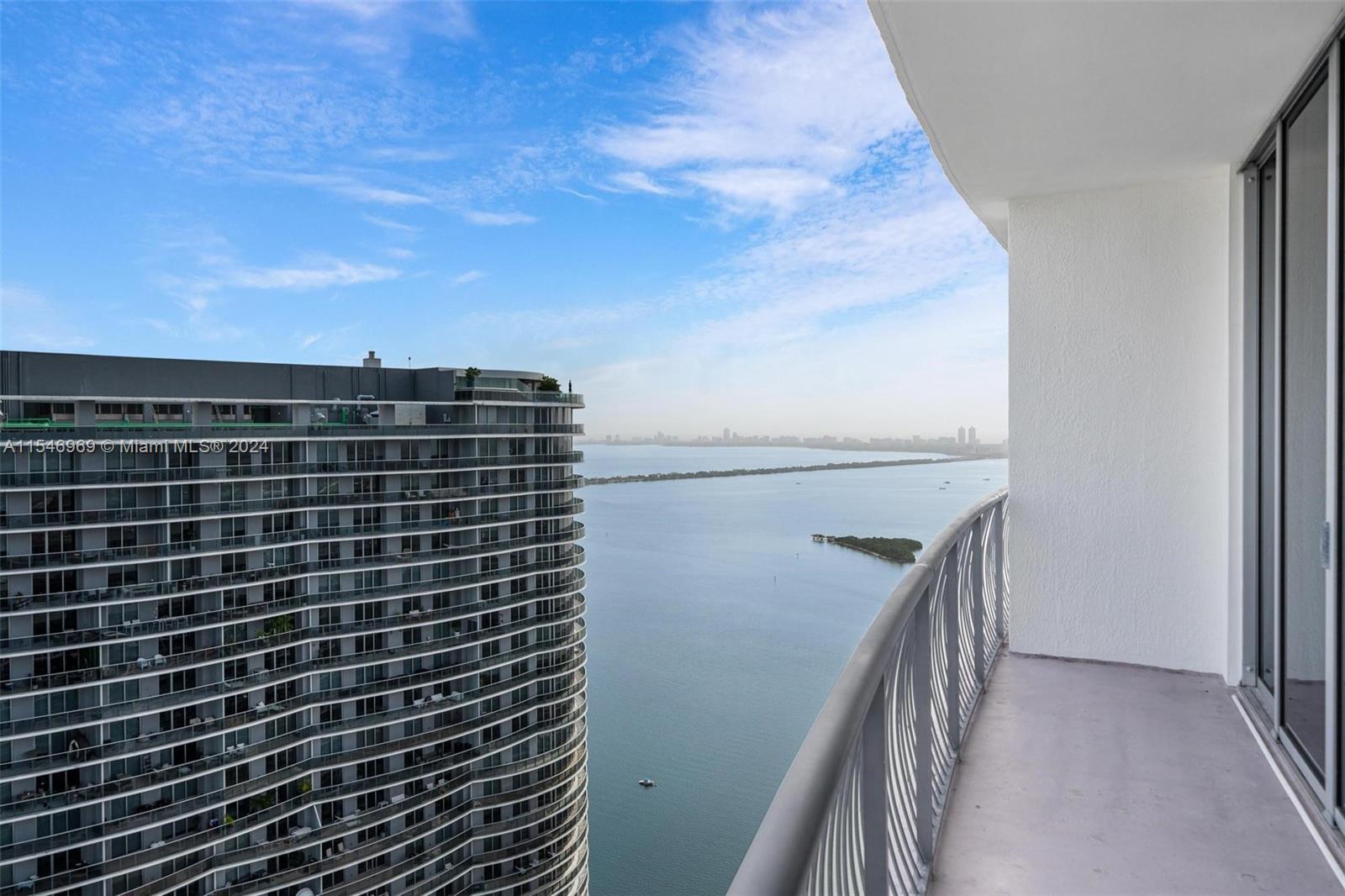 1750 N Bayshore Dr # 5611