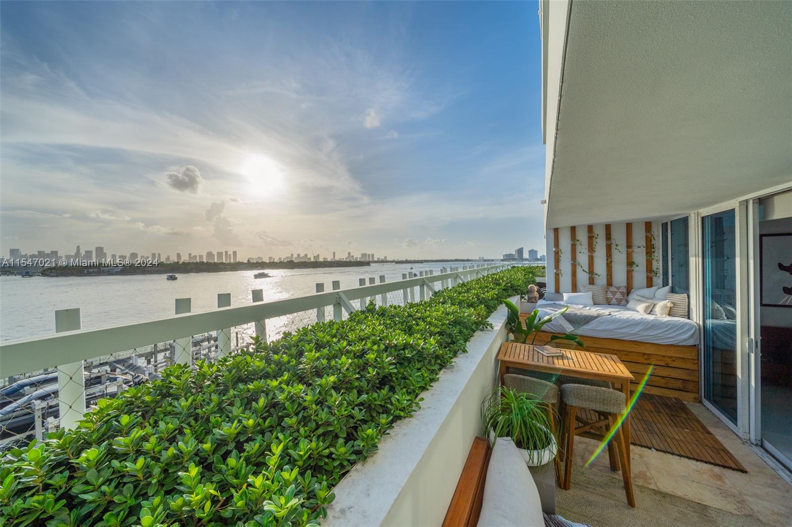 520 West Ave # 501