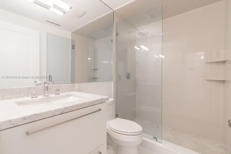 1000 VENETIAN WAY # 105