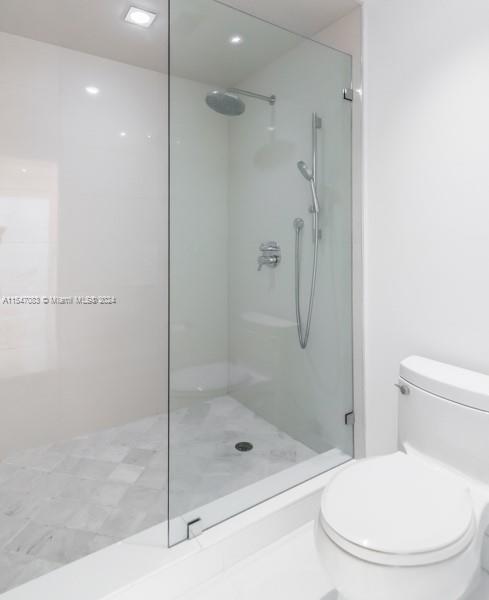1000 VENETIAN WAY # 105
