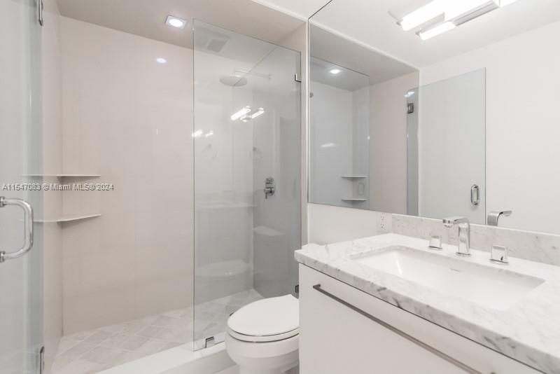 1000 VENETIAN WAY # 105