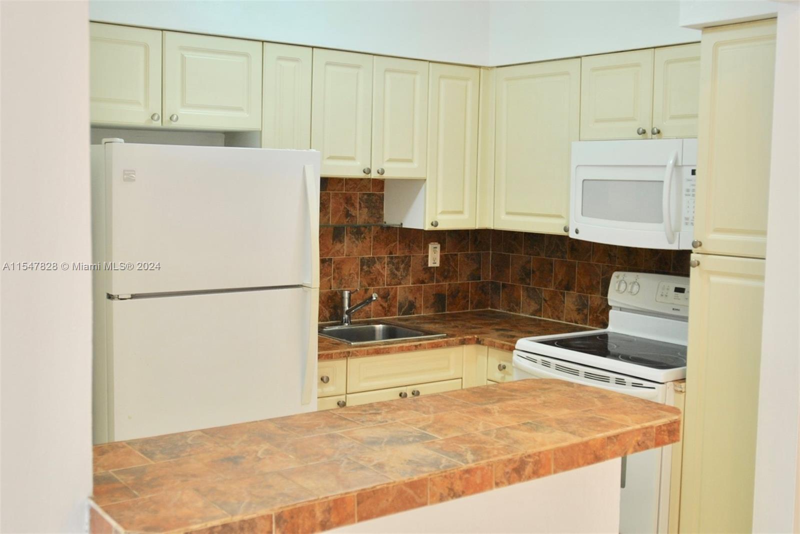 641 Espanola Way # 2