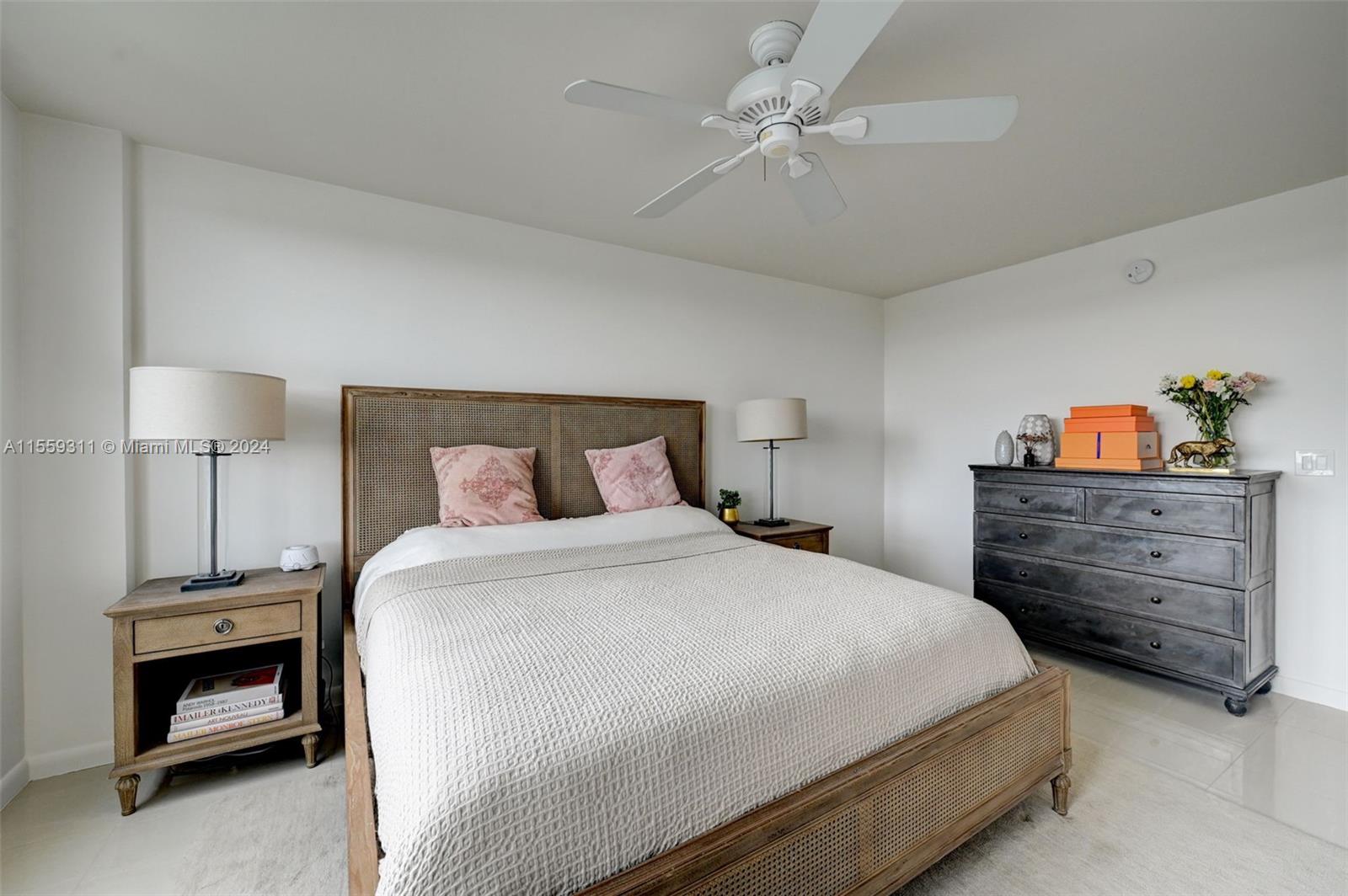 5600 Collins Ave # 9M