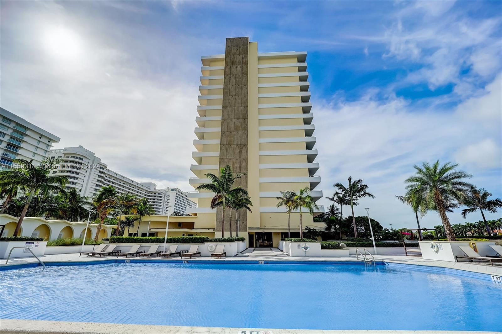 5600 Collins Ave # 9M