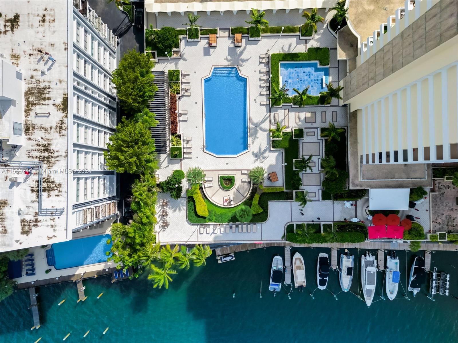 5600 Collins Ave # 9M