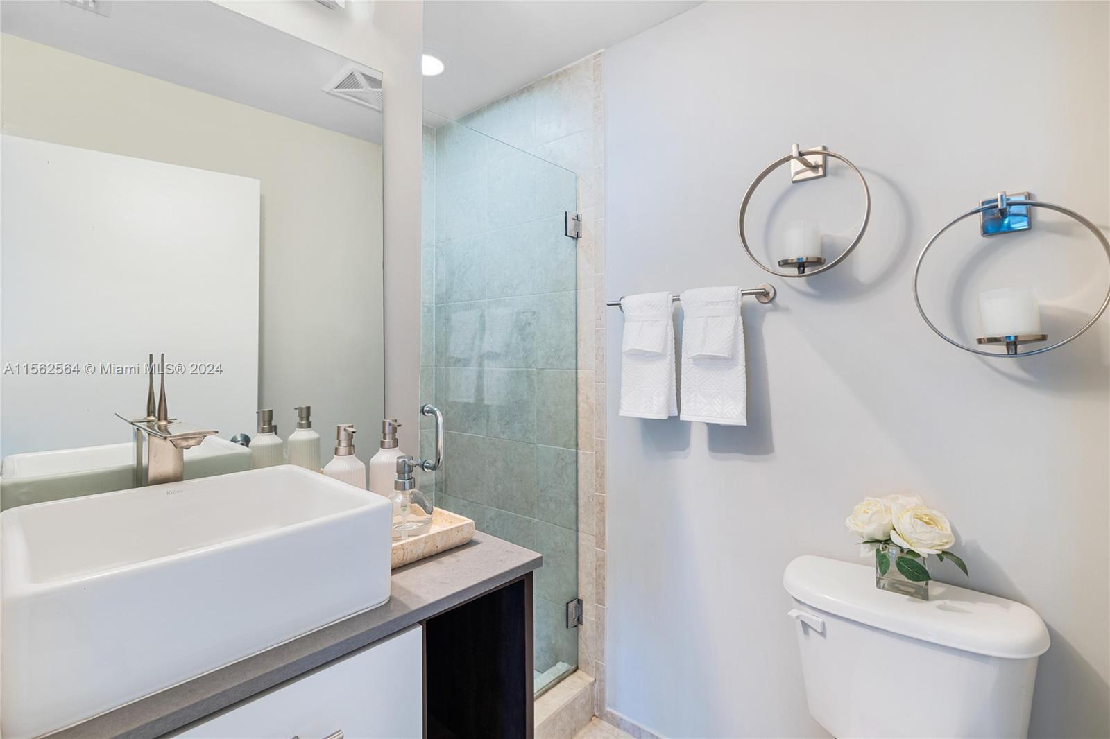 60 SW 13 St # 4212