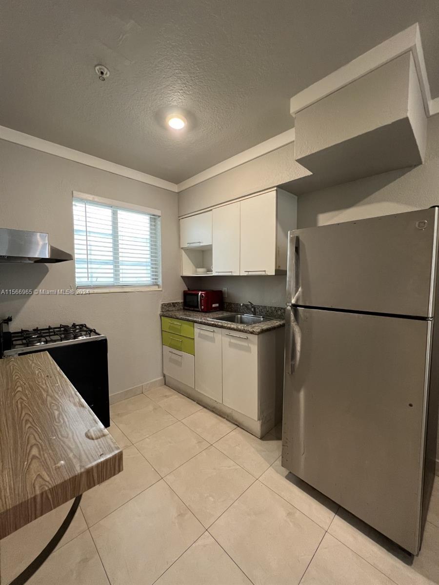 1524 Lenox Ave # 6