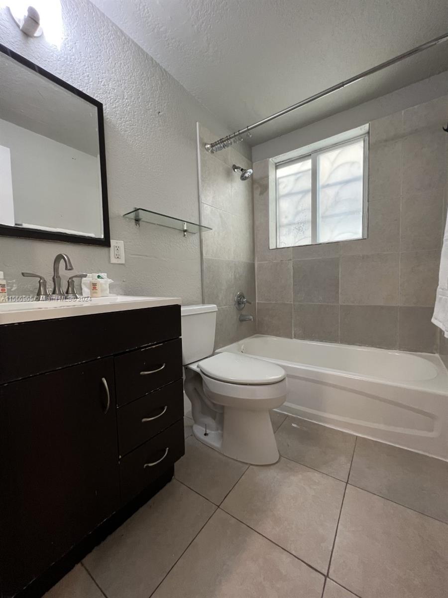 1524 Lenox Ave # 6