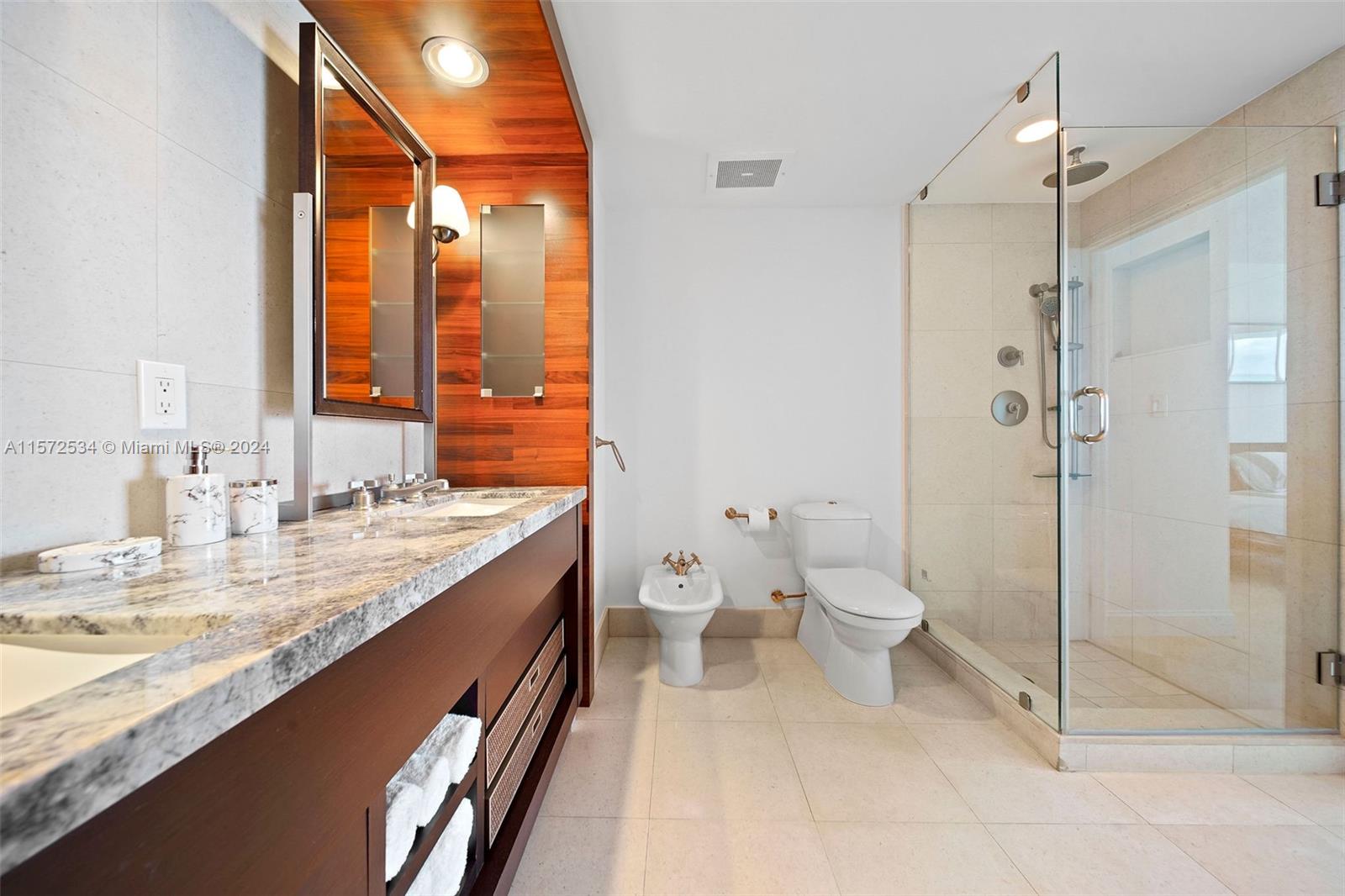 6799 Collins Ave Unit: PH04