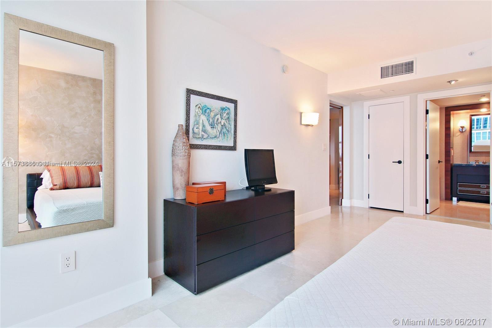 6801 Collins Ave # 1111