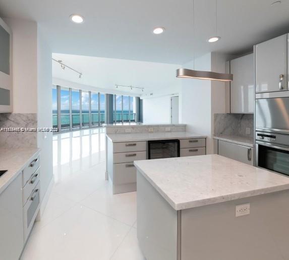 5959 Collins Ave # 1807