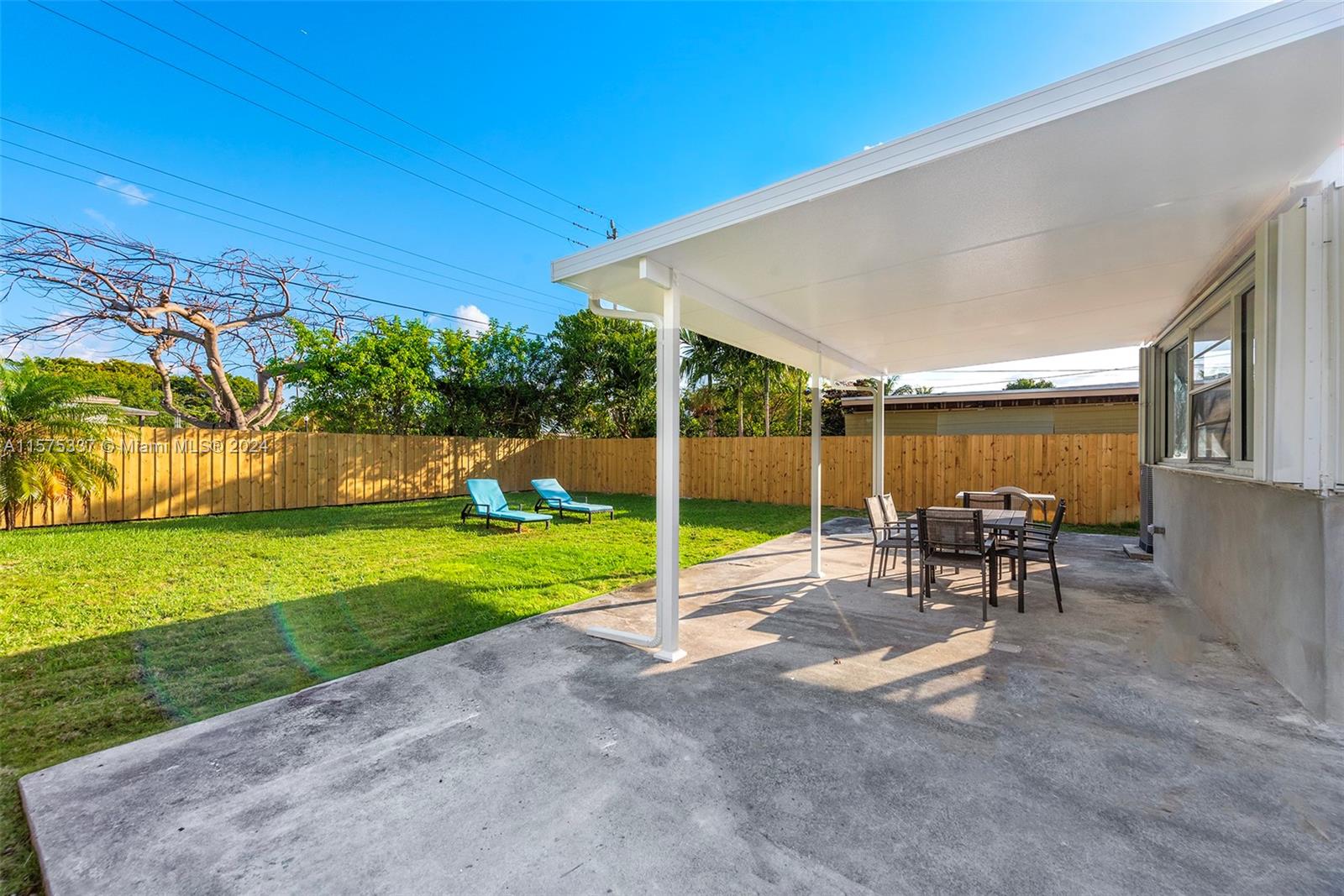 1545 Normandy Dr