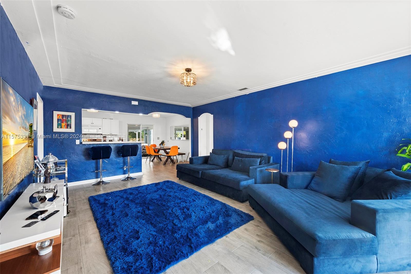 1545 Normandy Dr