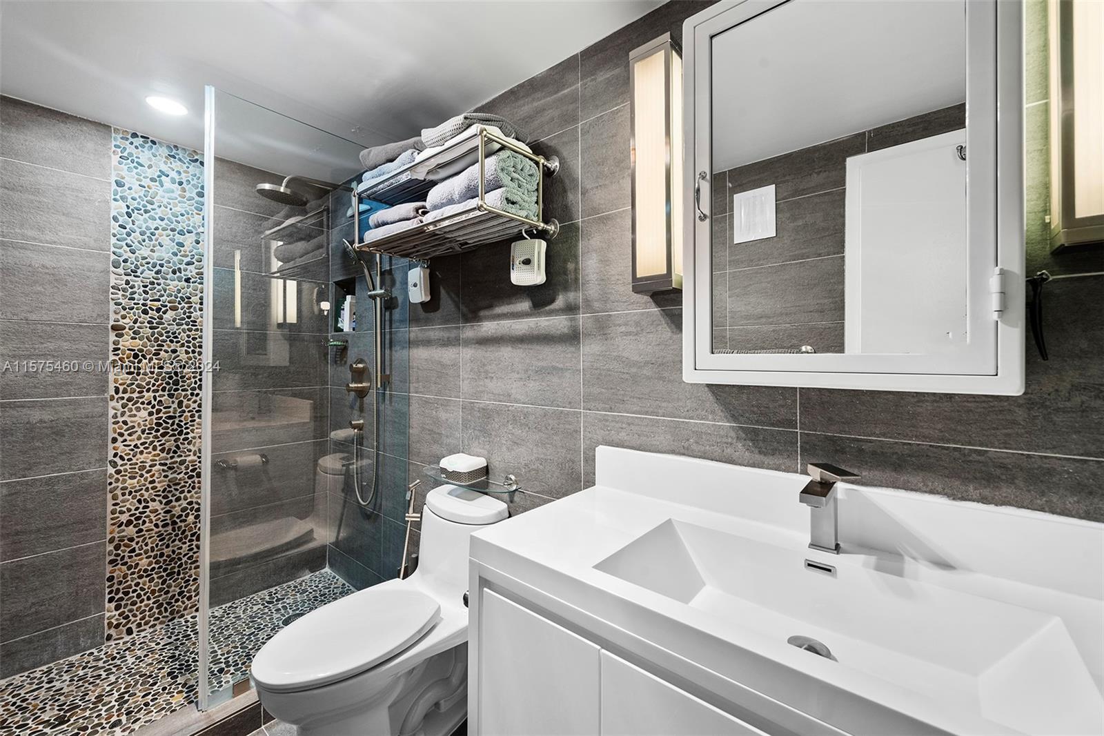 5825 Collins Ave # 8J