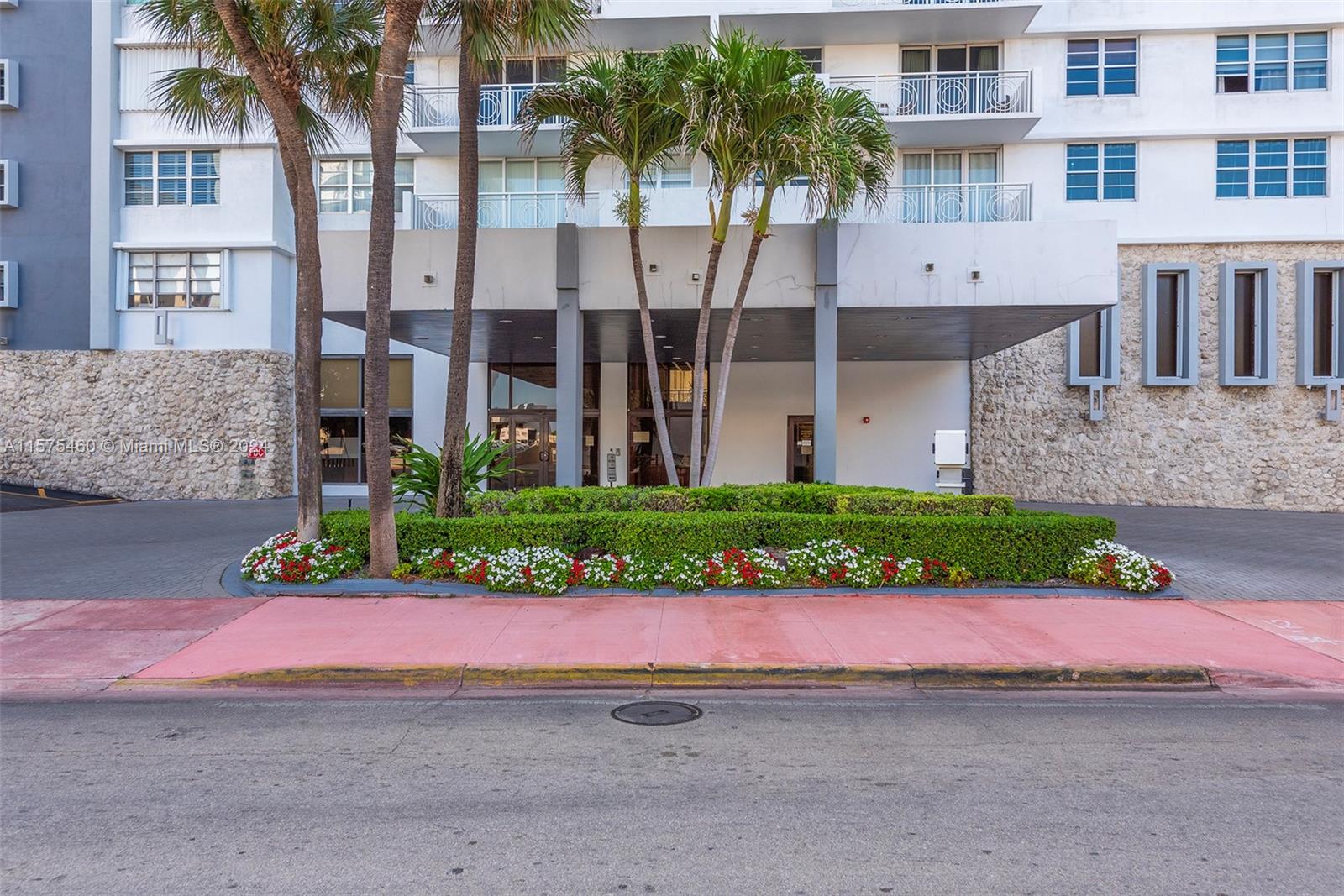 5825 Collins Ave # 8J