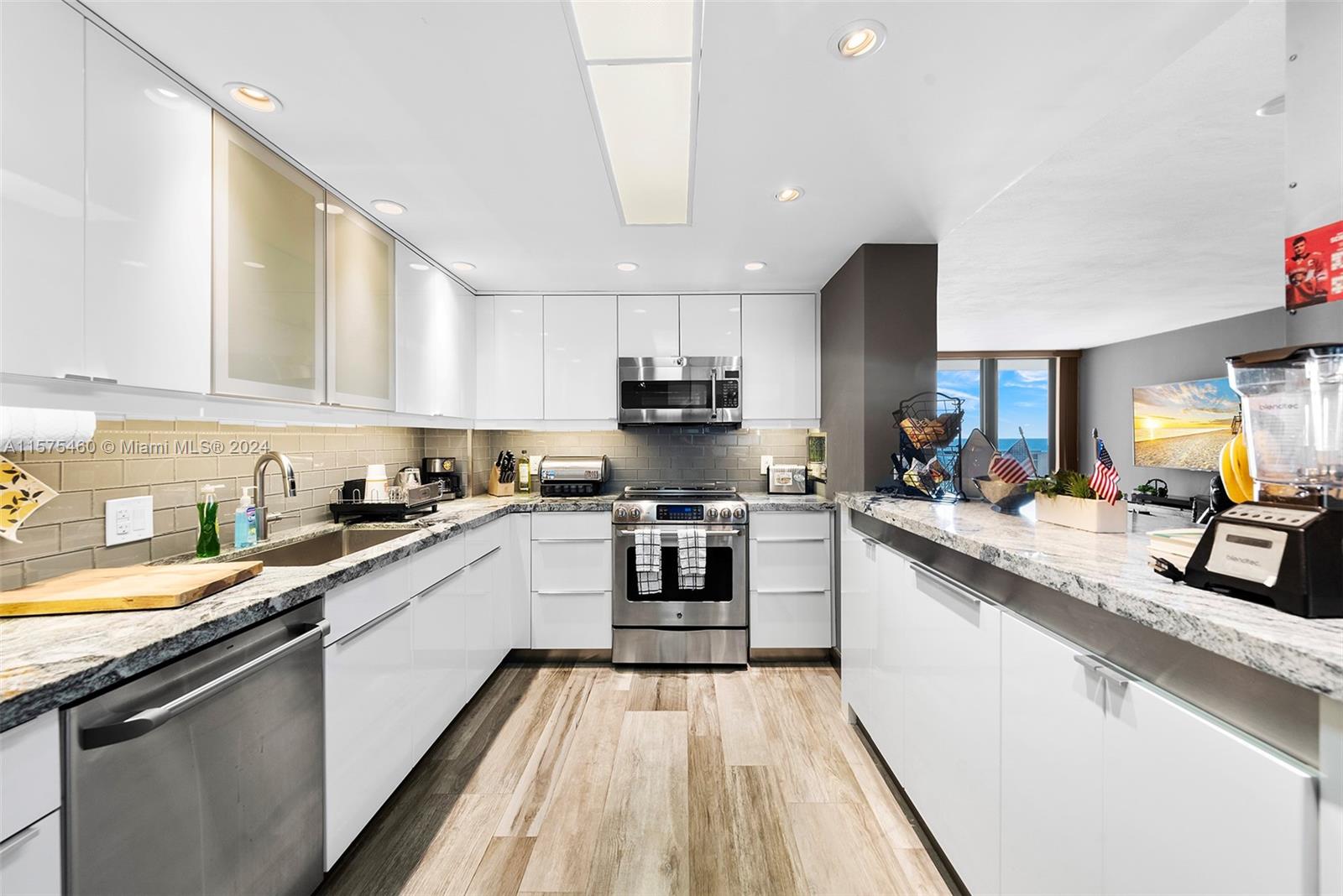 5825 Collins Ave # 8J
