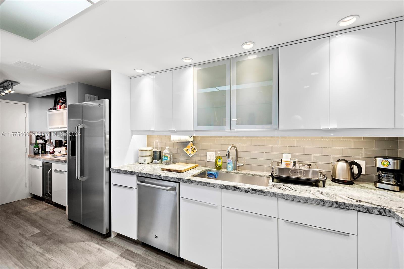 5825 Collins Ave # 8J